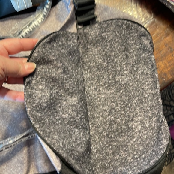 PINK Travel Gym Duffel Bag XL - Picture 5 of 8